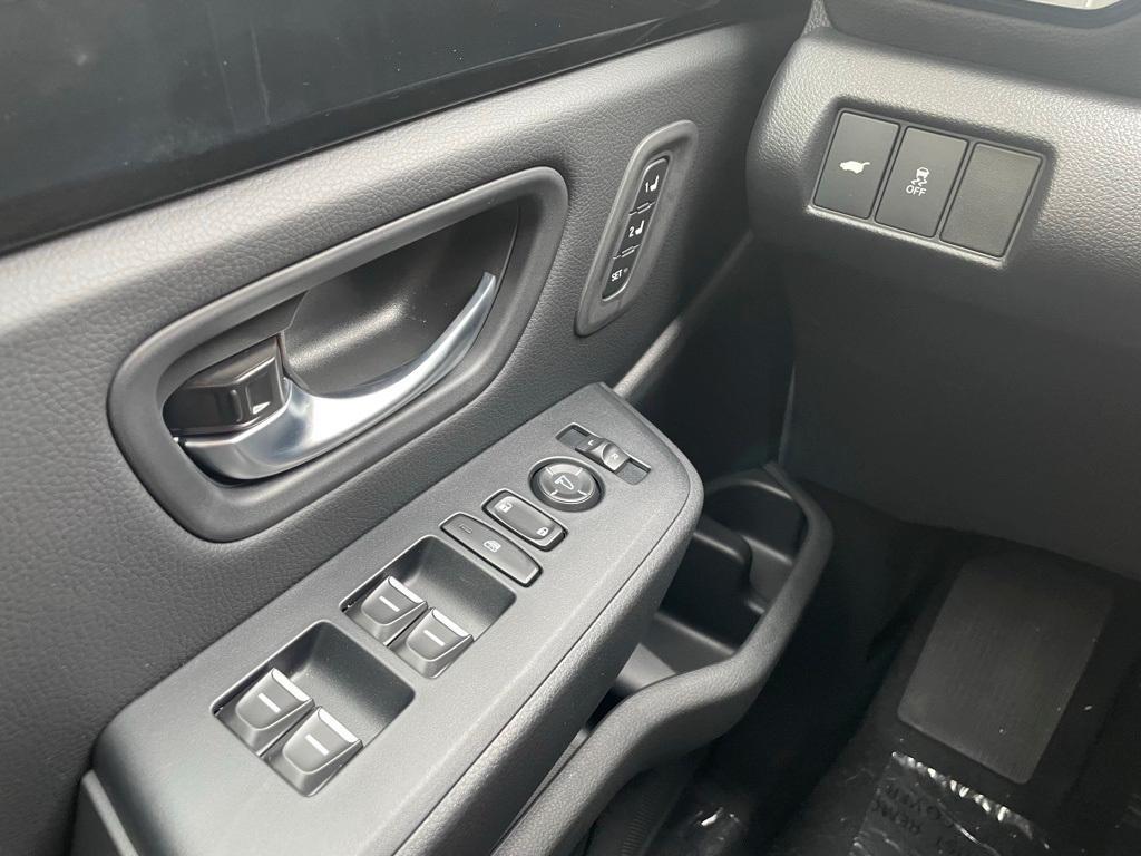 new 2025 Honda Pilot car, priced at $50,655