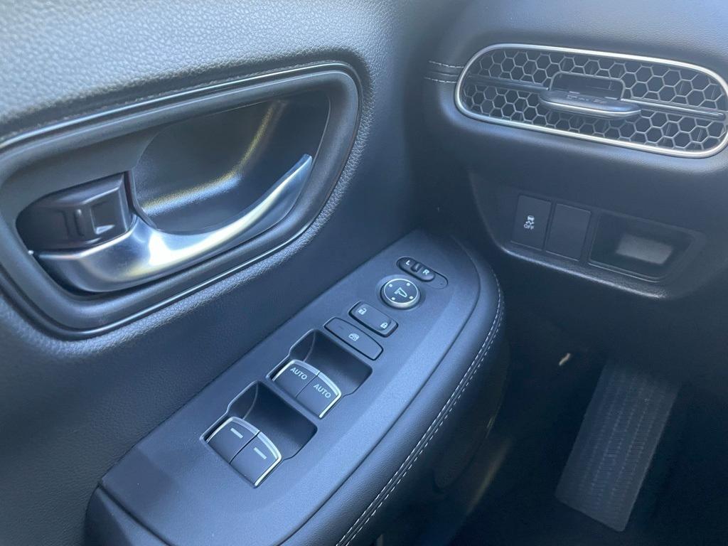 new 2026 Honda HR-V car, priced at $32,150