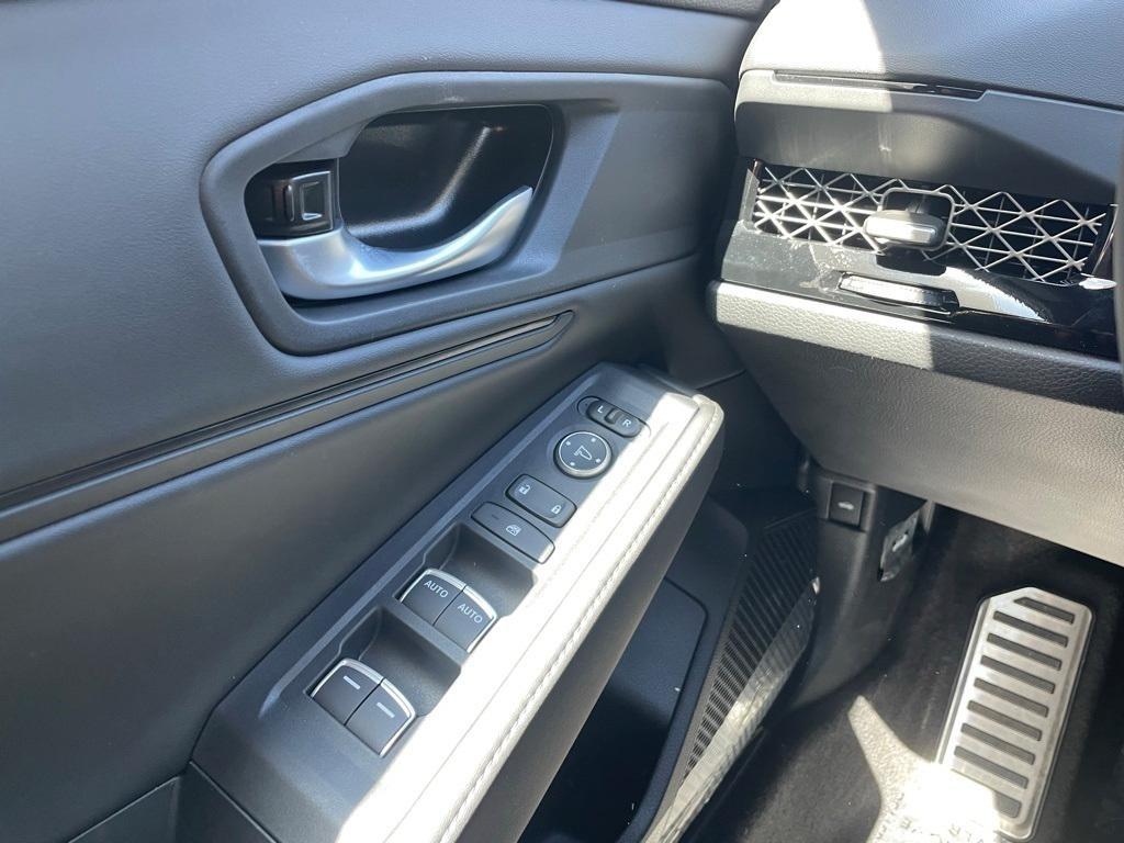 new 2025 Honda Accord Hybrid car, priced at $33,223