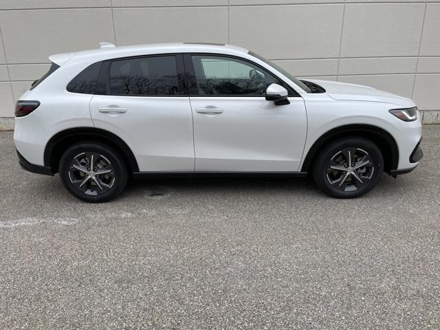 new 2025 Honda HR-V car, priced at $32,305