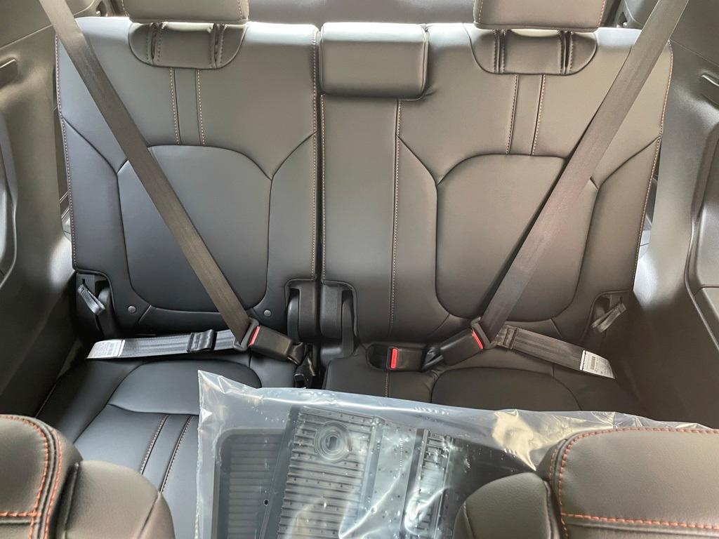 new 2025 Honda Pilot car, priced at $48,100
