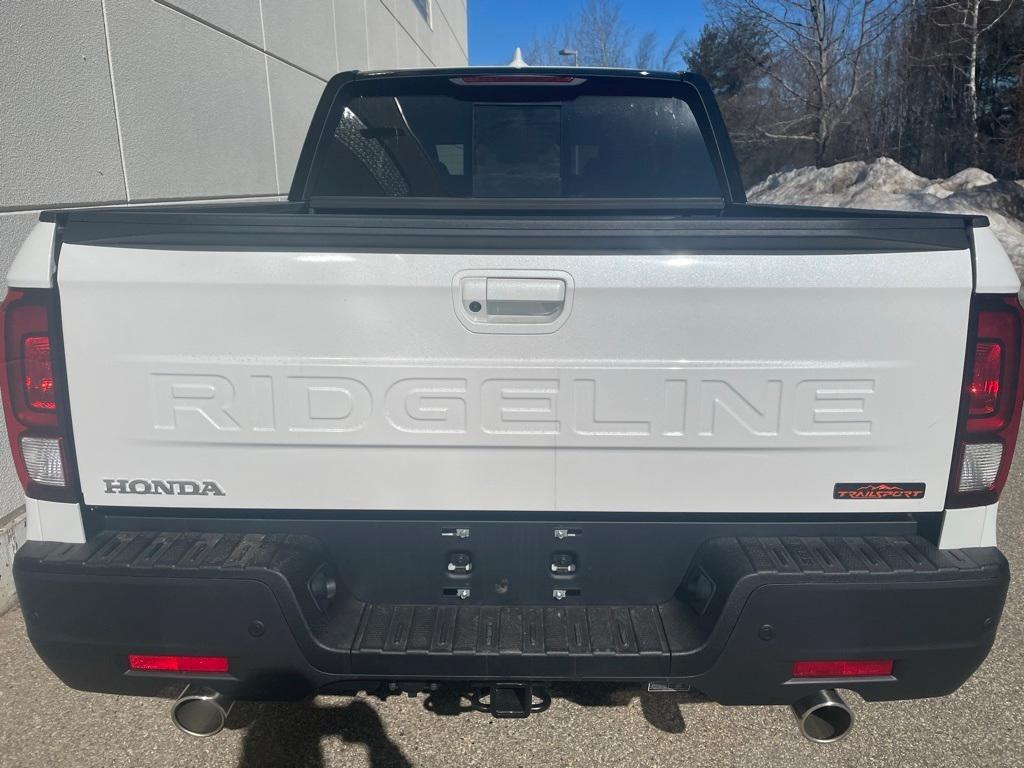 new 2025 Honda Ridgeline car, priced at $45,785