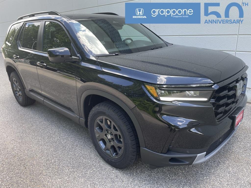 new 2025 Honda Pilot car, priced at $48,979