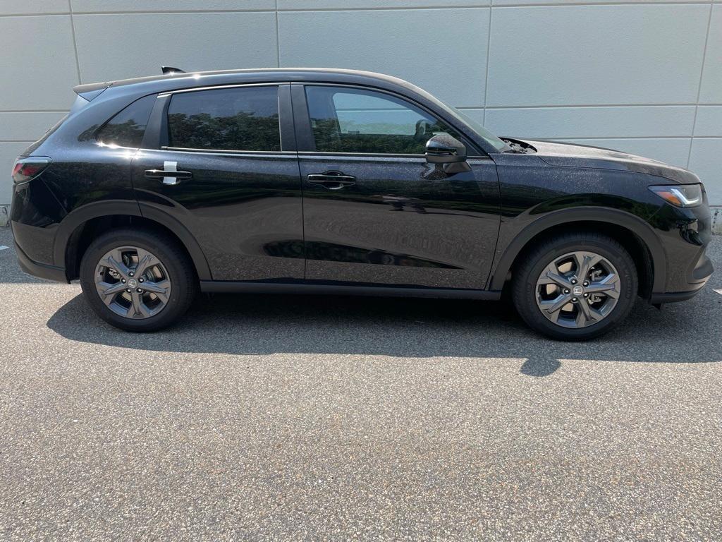 new 2026 Honda HR-V car, priced at $27,932