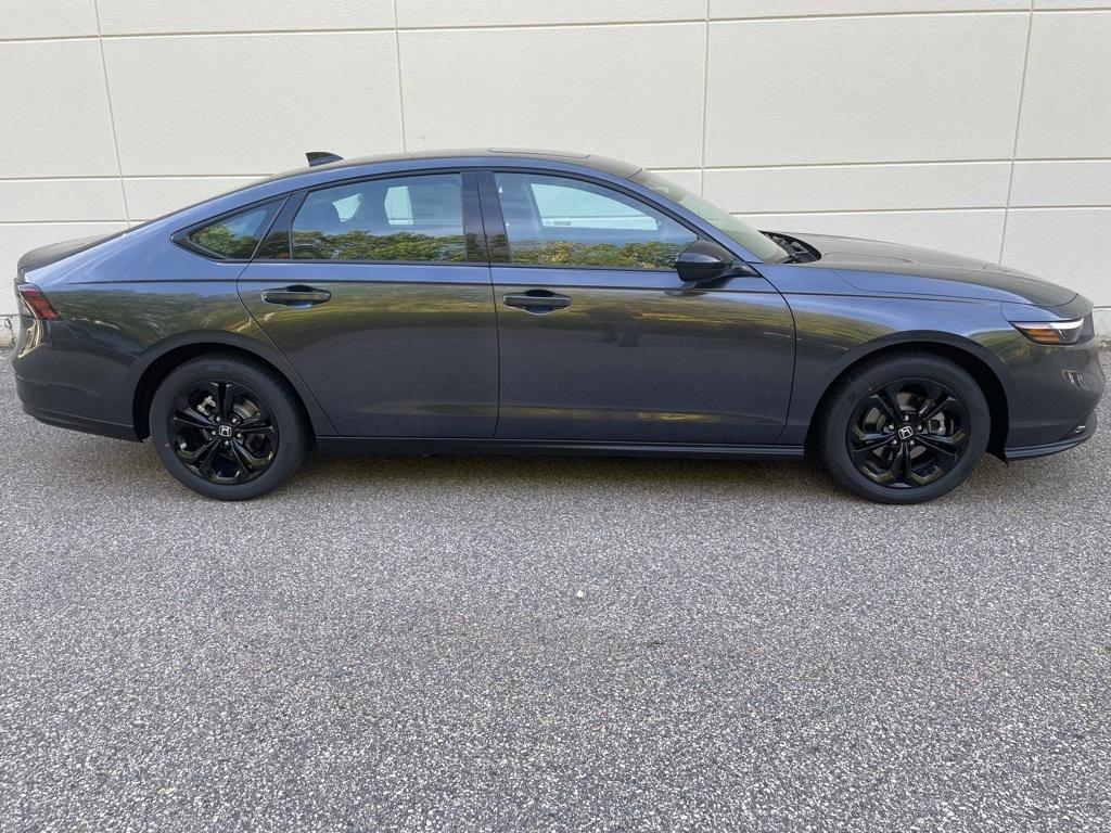 new 2025 Honda Accord car, priced at $30,319