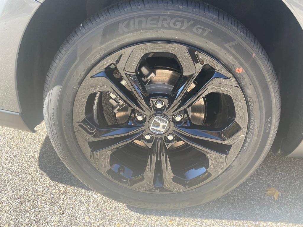 new 2025 Honda Accord car, priced at $30,750
