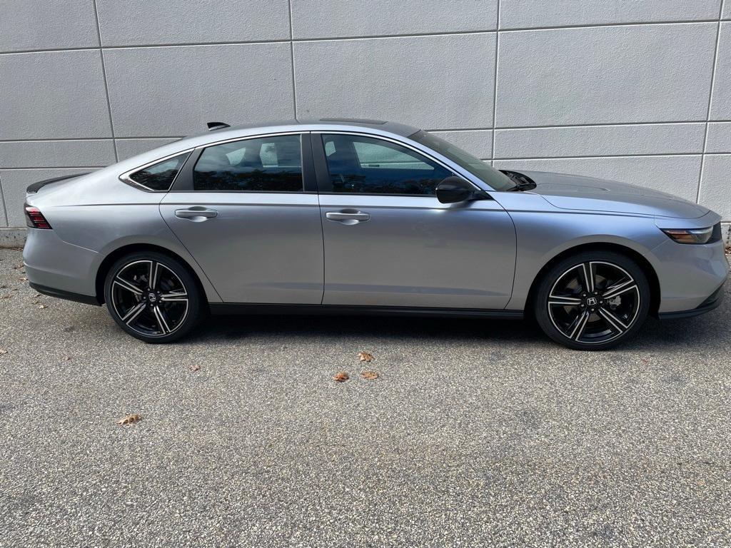 new 2025 Honda Accord Hybrid car, priced at $33,268