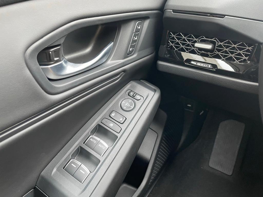 new 2025 Honda Accord Hybrid car, priced at $34,318