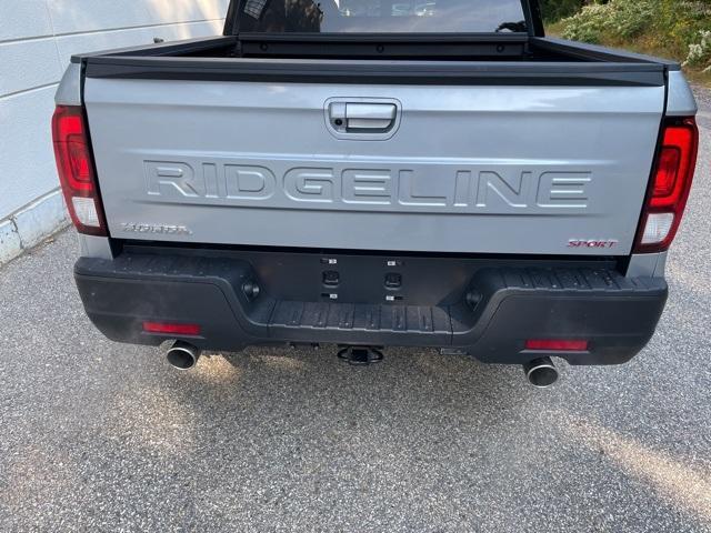 new 2025 Honda Ridgeline car, priced at $39,958