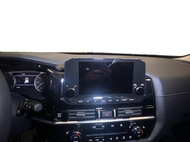 new 2025 Nissan Pathfinder car, priced at $37,930