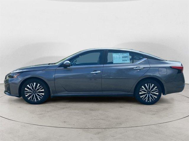 new 2024 Nissan Altima car, priced at $29,732