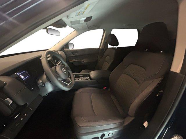 new 2025 Nissan Pathfinder car, priced at $35,372