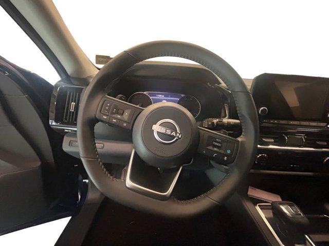 new 2025 Nissan Pathfinder car, priced at $35,372