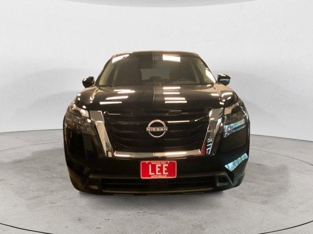 new 2025 Nissan Pathfinder car, priced at $40,450