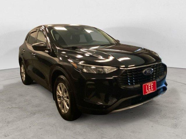 used 2024 Ford Escape car, priced at $25,900