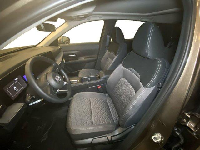 new 2025 Nissan Kicks car, priced at $26,612
