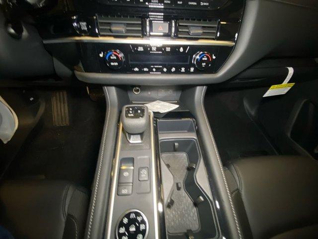 new 2025 Nissan Pathfinder car, priced at $47,385