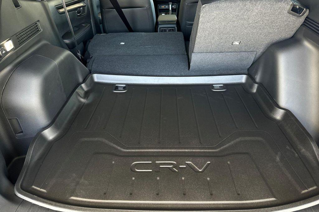 new 2026 Honda CR-V Hybrid car, priced at $41,675