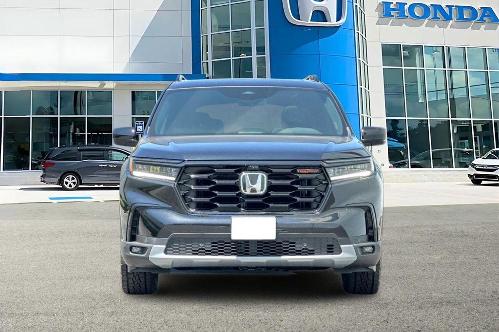 new 2025 Honda Pilot car, priced at $50,895