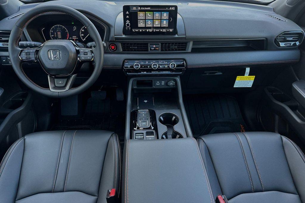 new 2025 Honda Pilot car, priced at $50,895