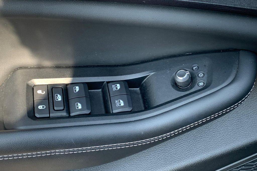 used 2023 Jeep Grand Cherokee car, priced at $31,865