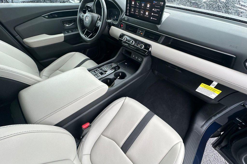 used 2026 Honda Passport car, priced at $41,482