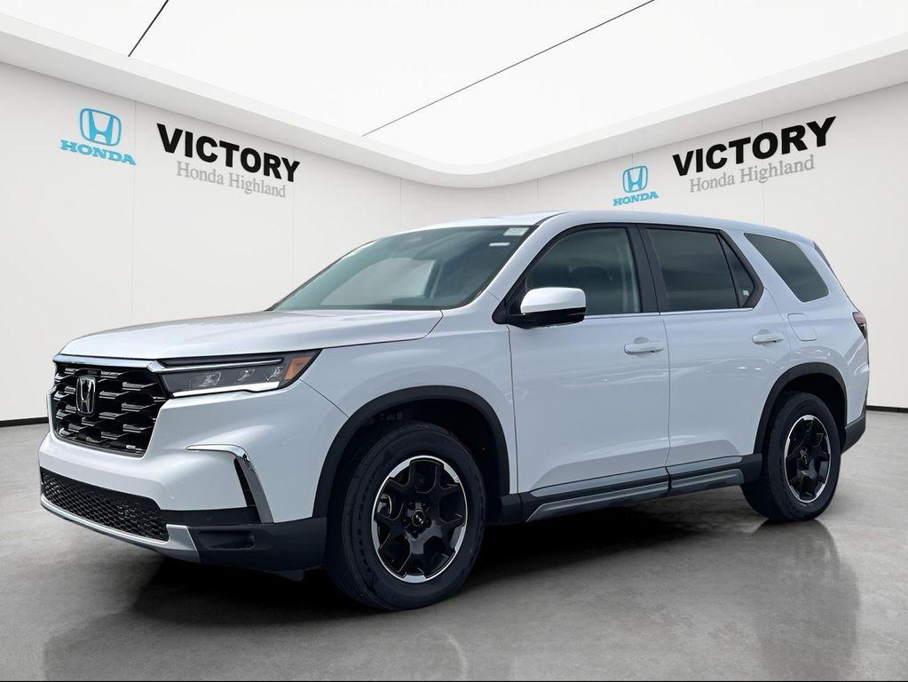new 2025 Honda Pilot car, priced at $46,400