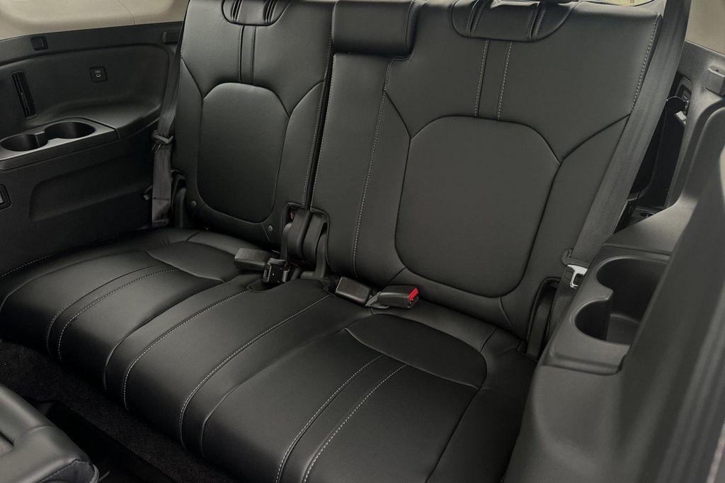 new 2025 Honda Pilot car, priced at $54,530
