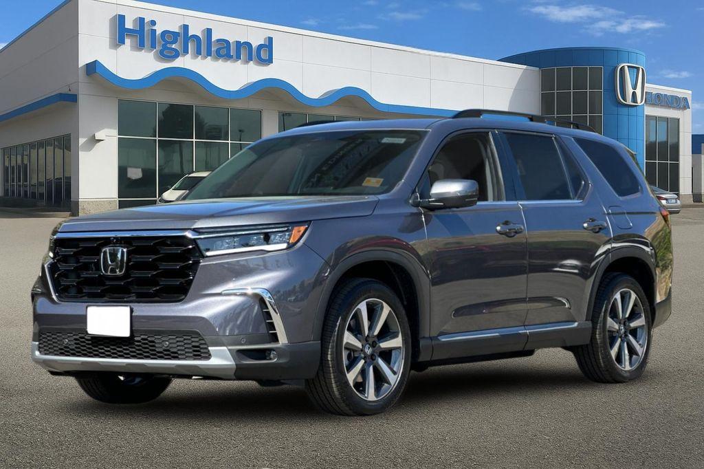 new 2025 Honda Pilot car, priced at $54,530