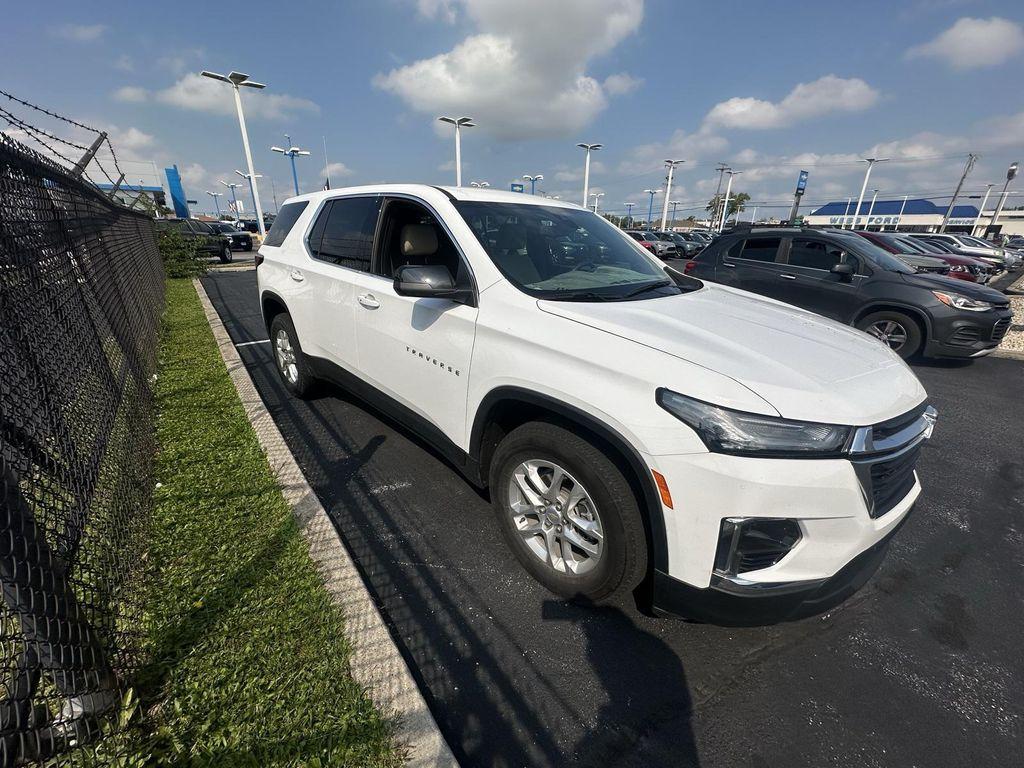 used 2022 Chevrolet Traverse car, priced at $26,533