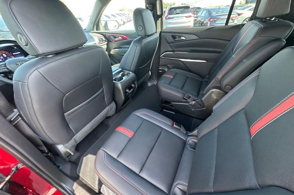 used 2025 Chevrolet Traverse car, priced at $56,999
