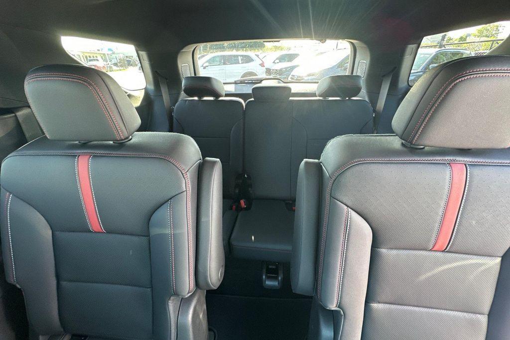 used 2025 Chevrolet Traverse car, priced at $56,999