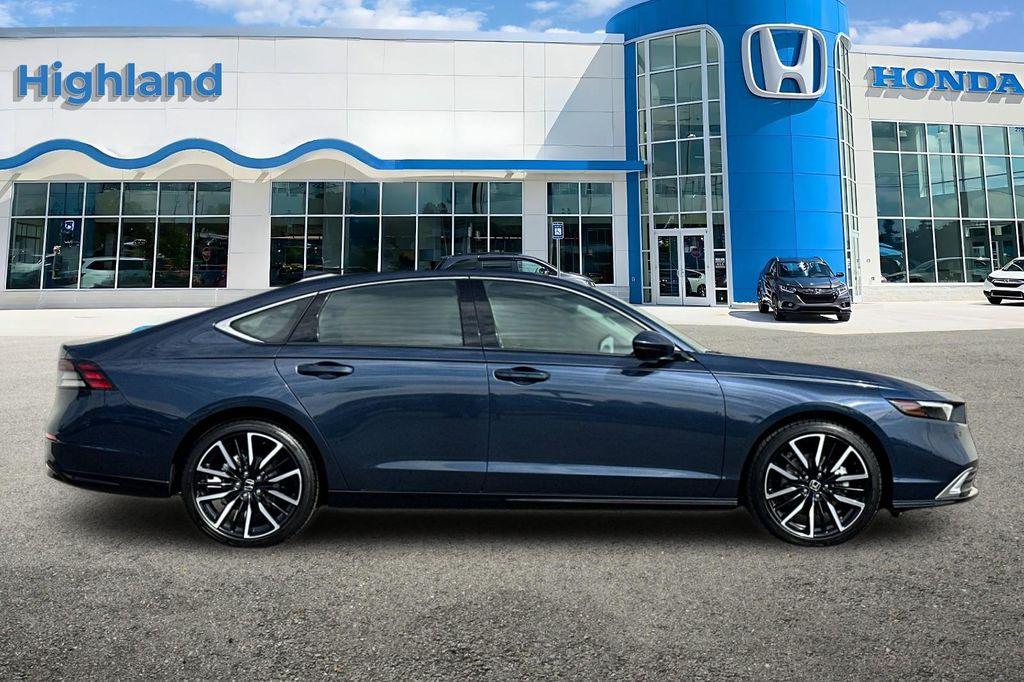 new 2025 Honda Accord Hybrid car, priced at $40,495