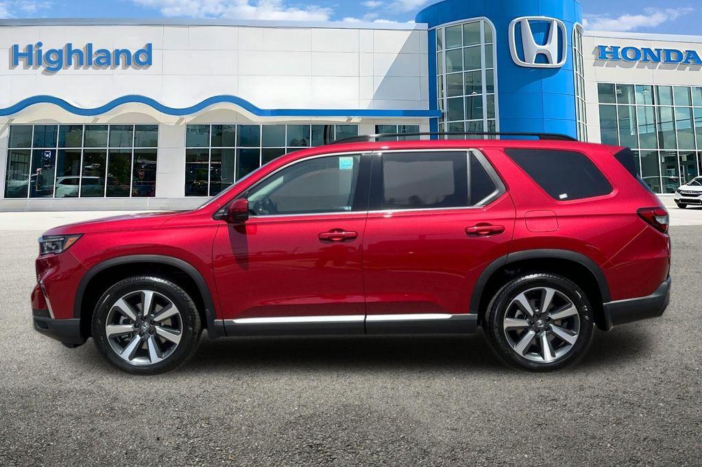 new 2025 Honda Pilot car, priced at $51,550