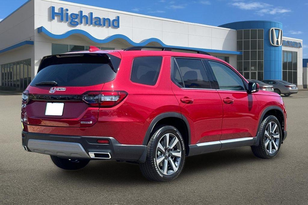 new 2025 Honda Pilot car, priced at $51,550
