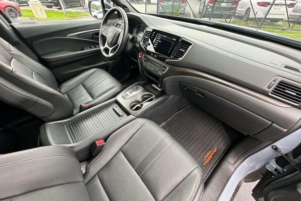 used 2023 Honda Passport car, priced at $35,555
