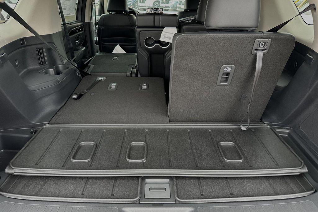 new 2025 Honda Pilot car, priced at $51,095