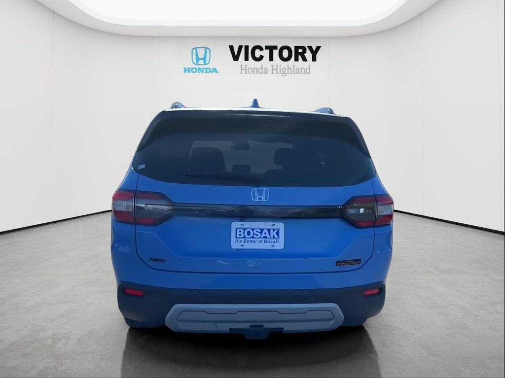 new 2025 Honda Pilot car, priced at $48,200