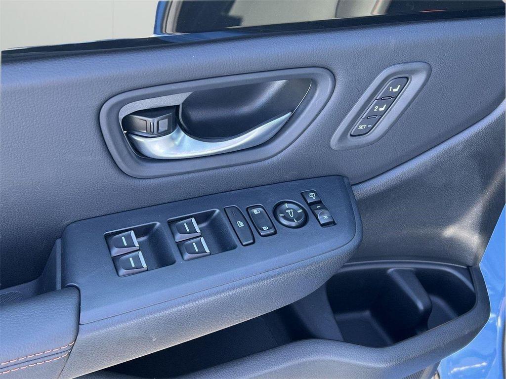 new 2025 Honda Pilot car, priced at $48,200