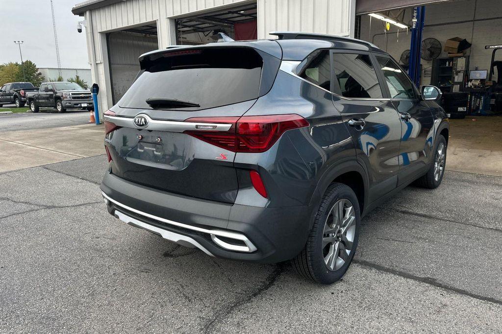 used 2021 Kia Seltos car, priced at $17,444