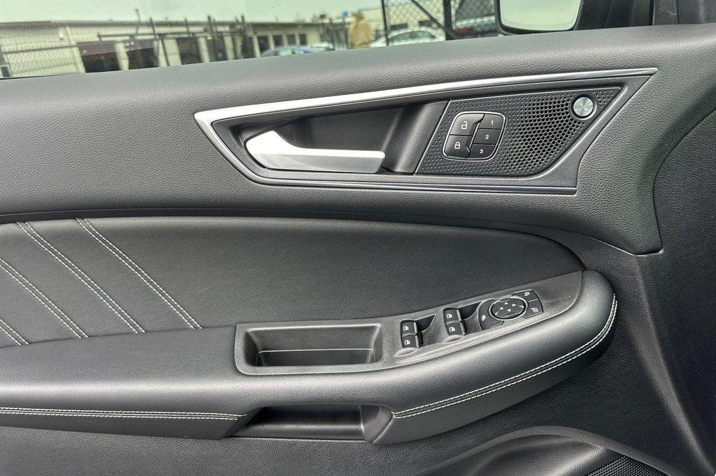 used 2020 Ford Edge car, priced at $23,644