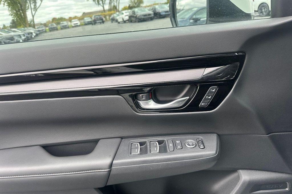 used 2024 Honda CR-V car, priced at $32,656
