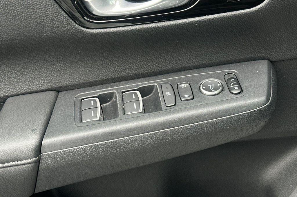 used 2024 Honda CR-V car, priced at $32,656