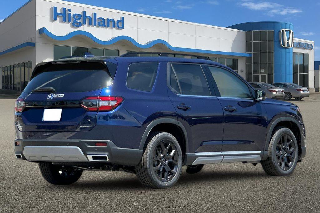 new 2025 Honda Pilot car, priced at $52,950