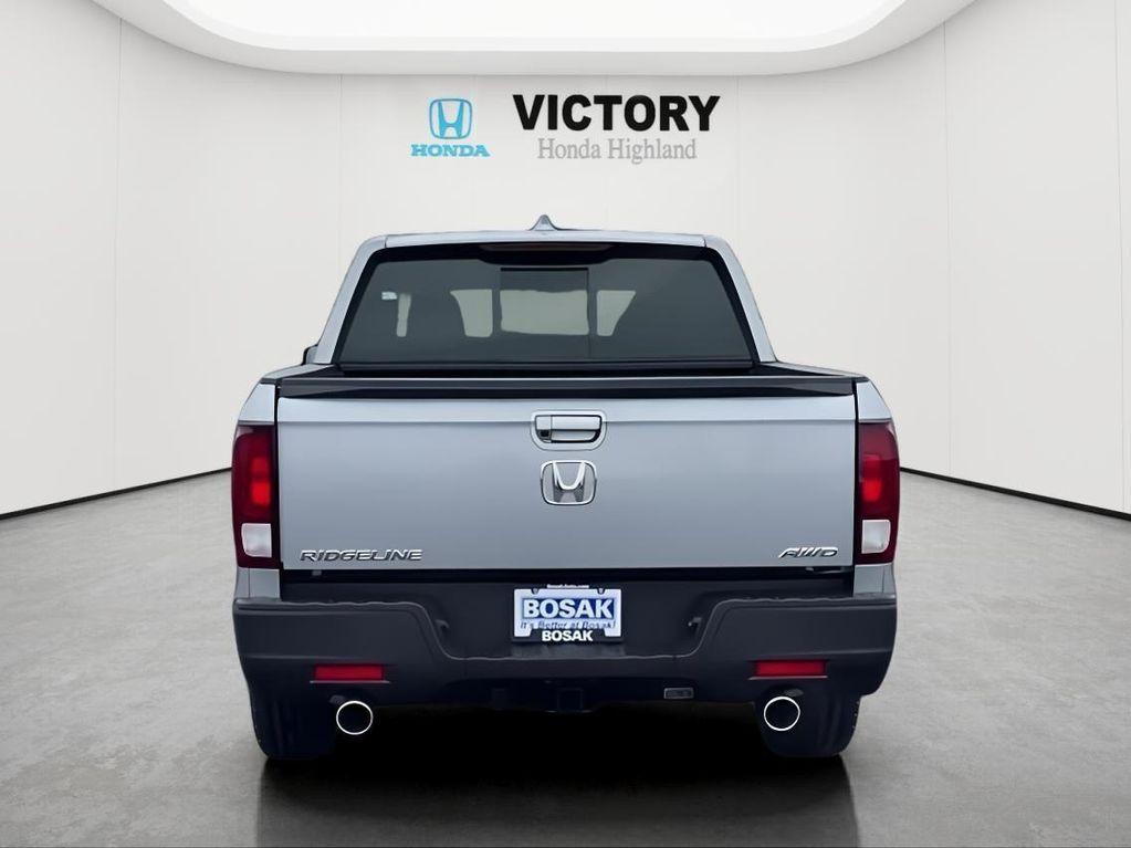 new 2025 Honda Ridgeline car, priced at $43,400