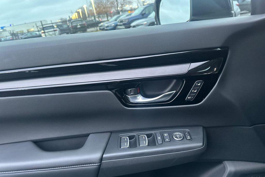 used 2023 Honda CR-V car, priced at $33,443