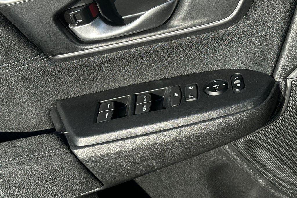 used 2021 Honda CR-V car, priced at $25,894