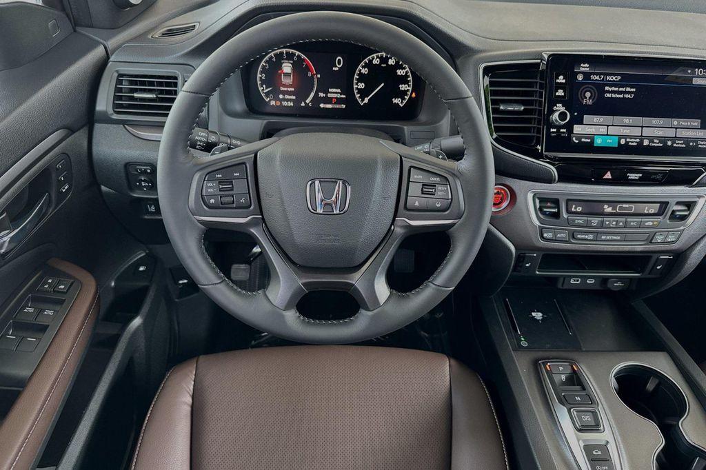 new 2025 Honda Ridgeline car, priced at $45,955