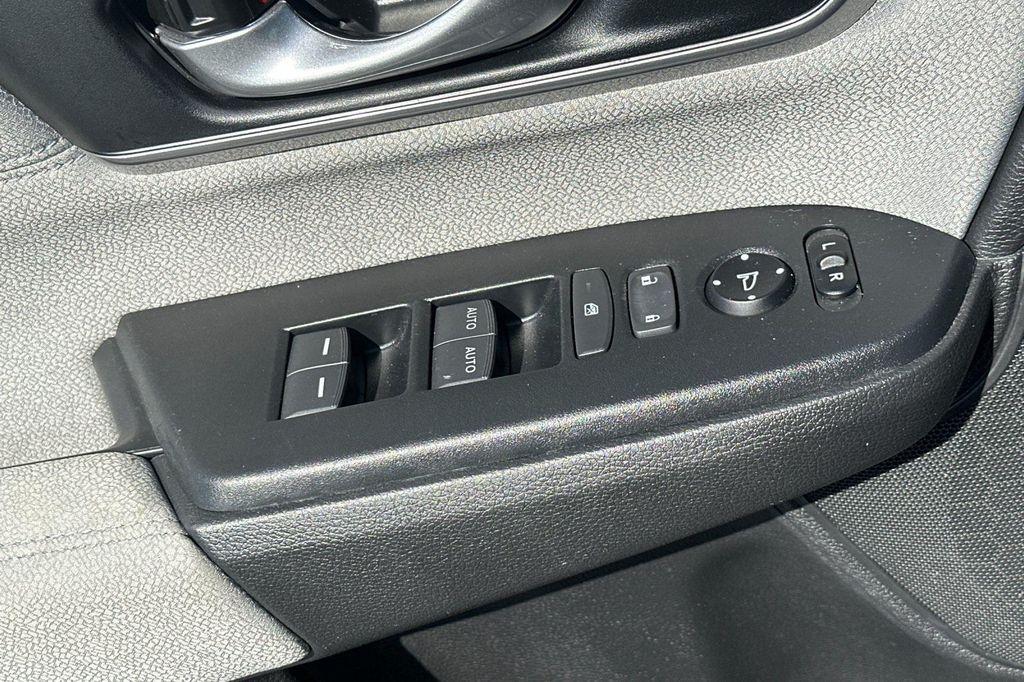 used 2021 Honda CR-V car, priced at $25,887
