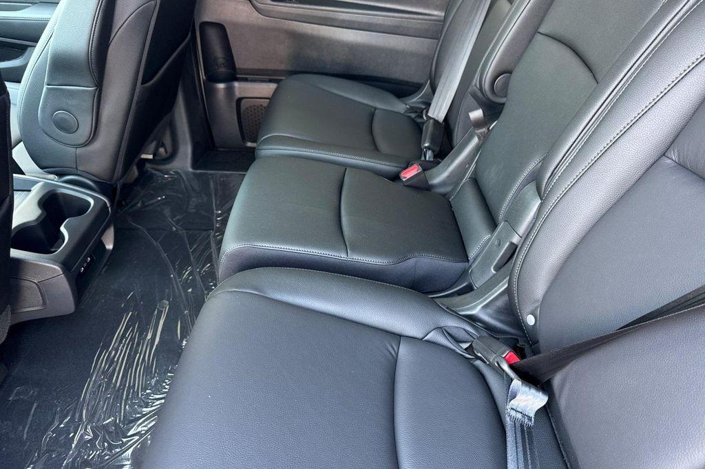 new 2026 Honda Odyssey car, priced at $44,745
